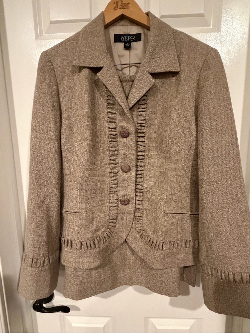 Kasper Women's Beige Tweed Skirt Suit 16